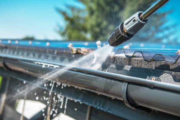 Why Choose Our Certified Pressure Washing Experts for Your Project Needs in Thompson, ND?